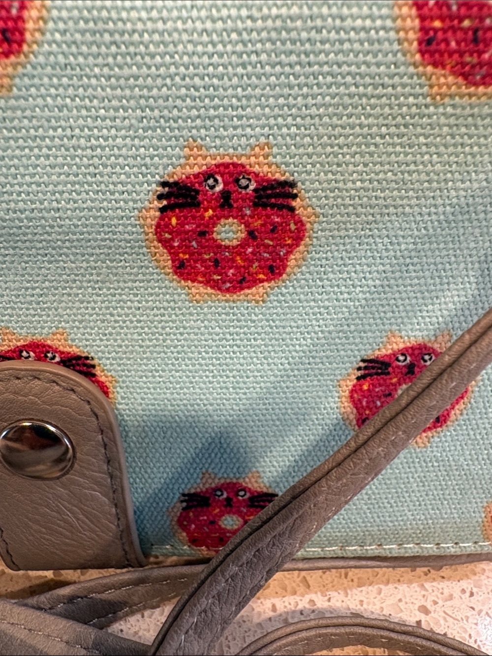 Mint Green Canvas Clutch/Crossbody W/ Kitty Donut Print & Donut socks Both New! - Picture 2 of 10